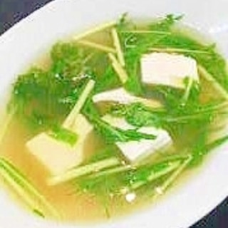 簡単過ぎます！豆腐と水菜であっさりスープ